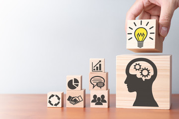 奔驰2厢车型有什么