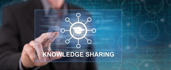 电动车爬坡主要取决于电机还是电瓶啊？