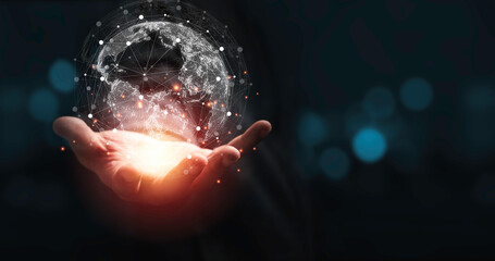 手机导航如何与汽车导航同步？