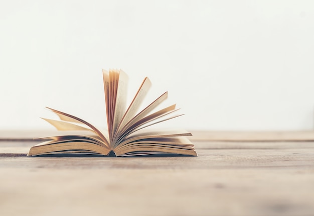 开车换挡禁忌：你是否也是这样换挡？